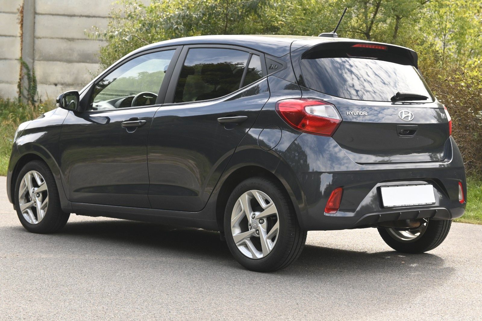 Fahrzeugabbildung Hyundai i10 Connect & Go*NAV*SIHZG*RFK*MIETKAUF