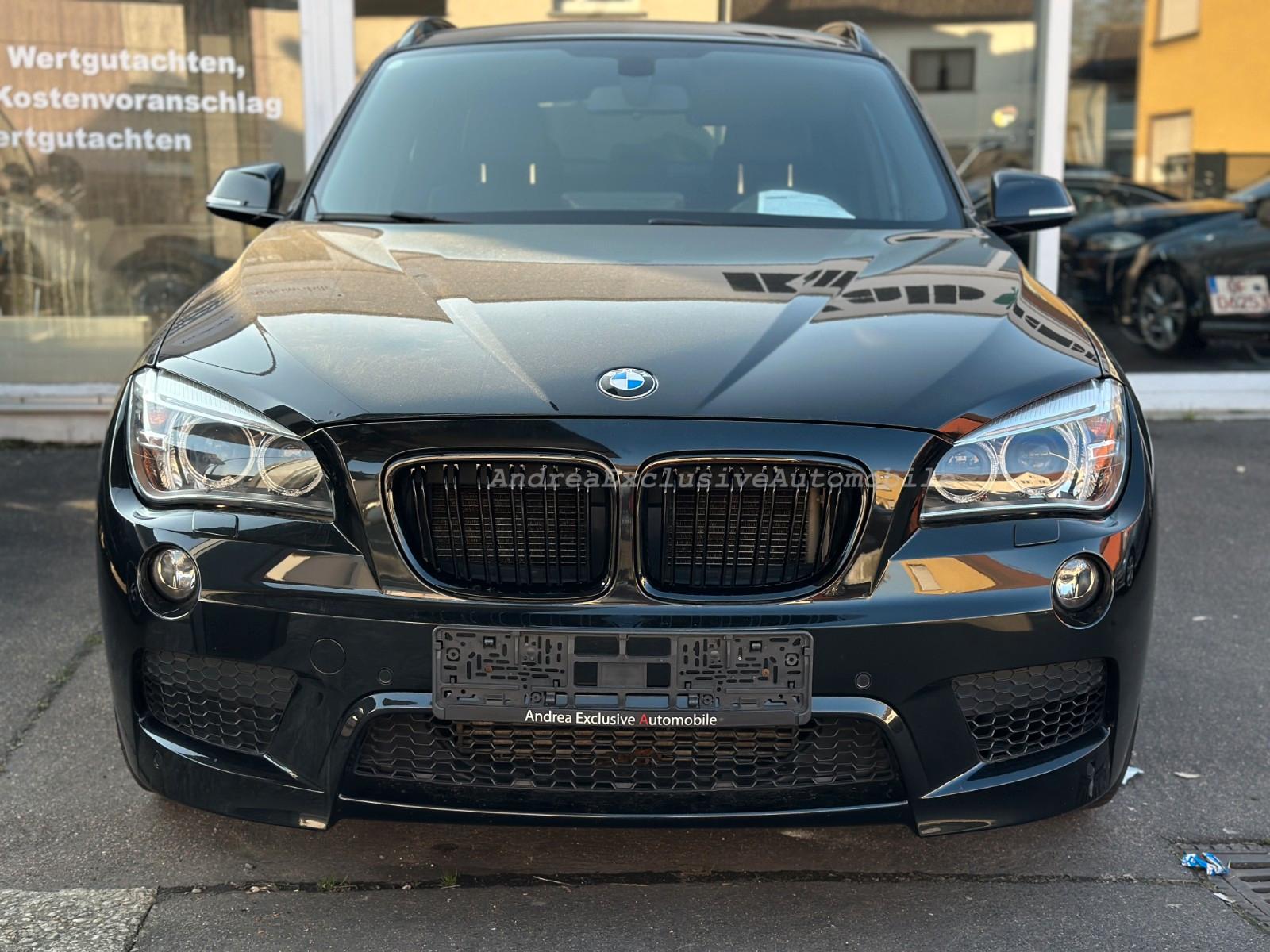 BMW X1 M Paket 20i xDrive Navi/Panorama/AHK/Leder