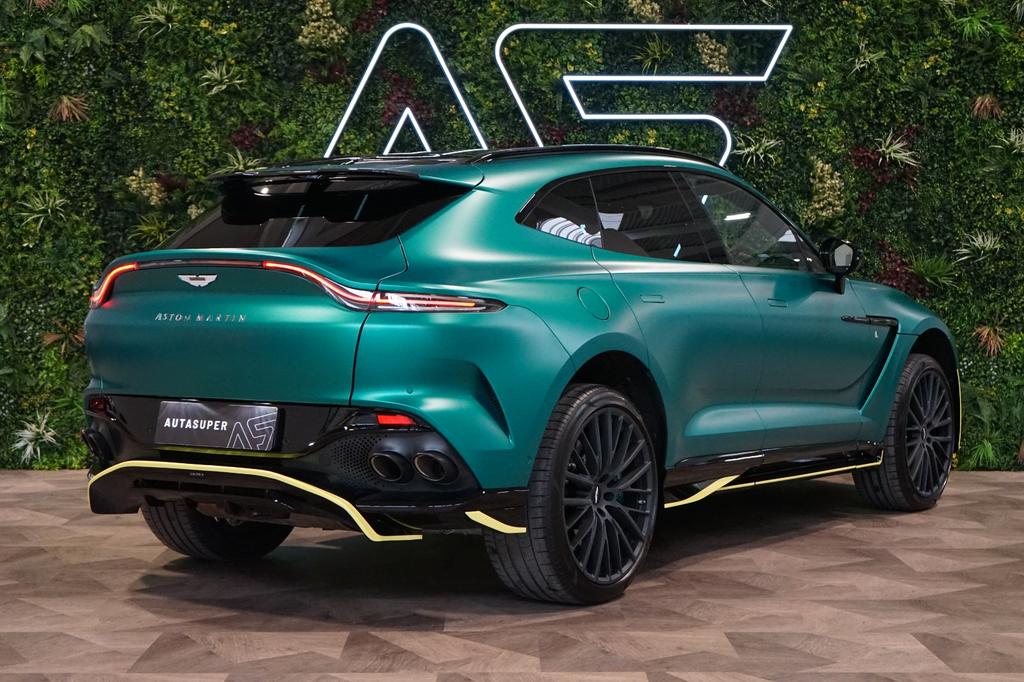 Aston Martin DBX