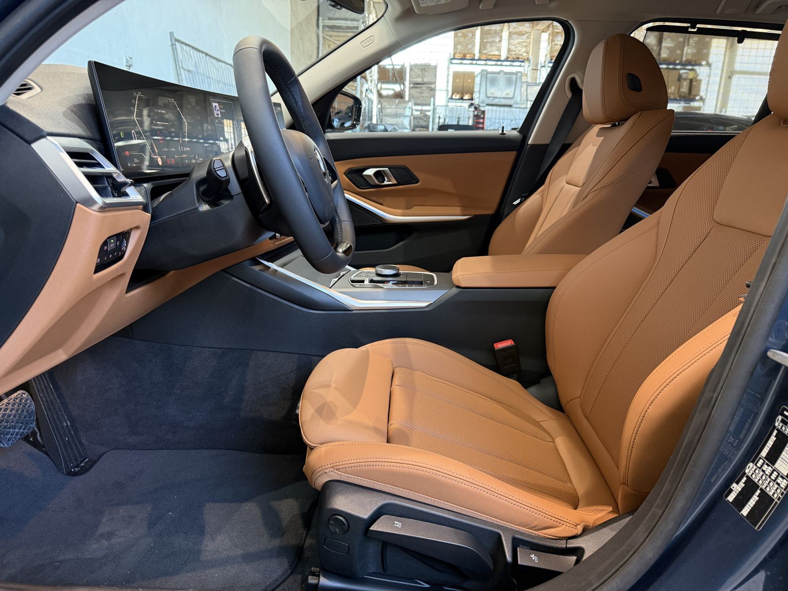 Fahrzeugabbildung BMW 318d Touring HK HiFi DAB LED Komfortzg. AHK Shz