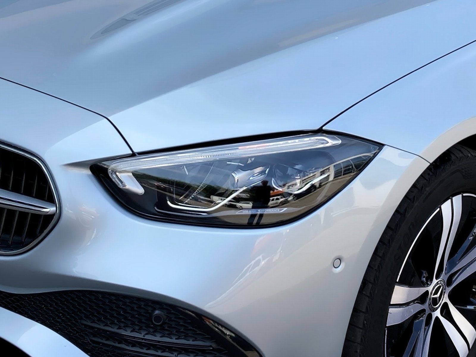 Fahrzeugabbildung Mercedes-Benz C 220 d 4M Avantgarde*Distronic*Twotwink*LED*KAM