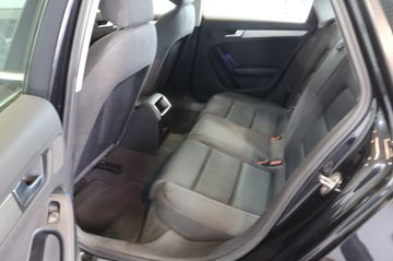 Audi A4 Avant 1.8 TFSI Attraction XENON+TEMP.+PDC