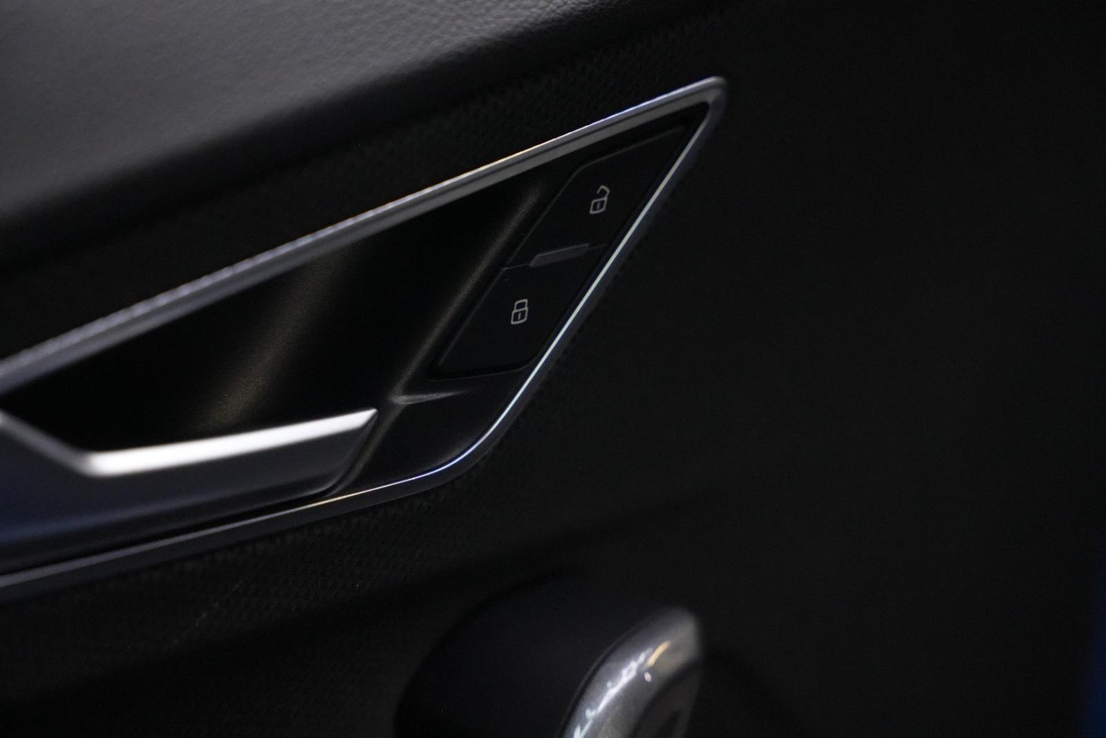 Audi Q2 35 TFSI S line S-LINE*CARPLAY*MATRIX*AHK*KAM, миниатюра 7