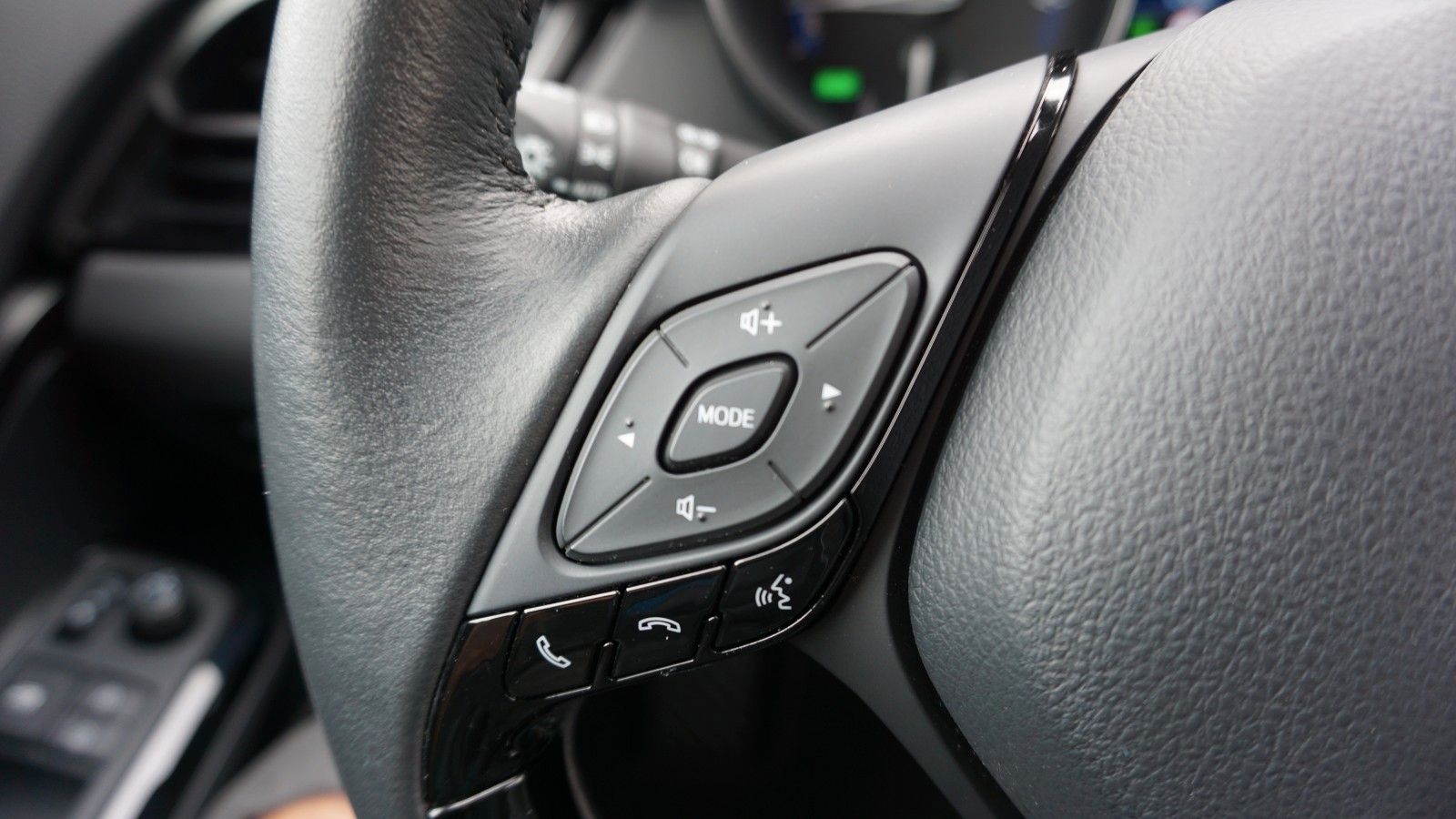 Fahrzeugabbildung Toyota C-HR Hybrid Team DE, Navi,Keyless,ACC,LED,Kamera
