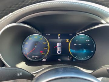 Fahrzeugabbildung Mercedes-Benz C 300 Coupe AMG Line Pano RFK Burmester uvm.