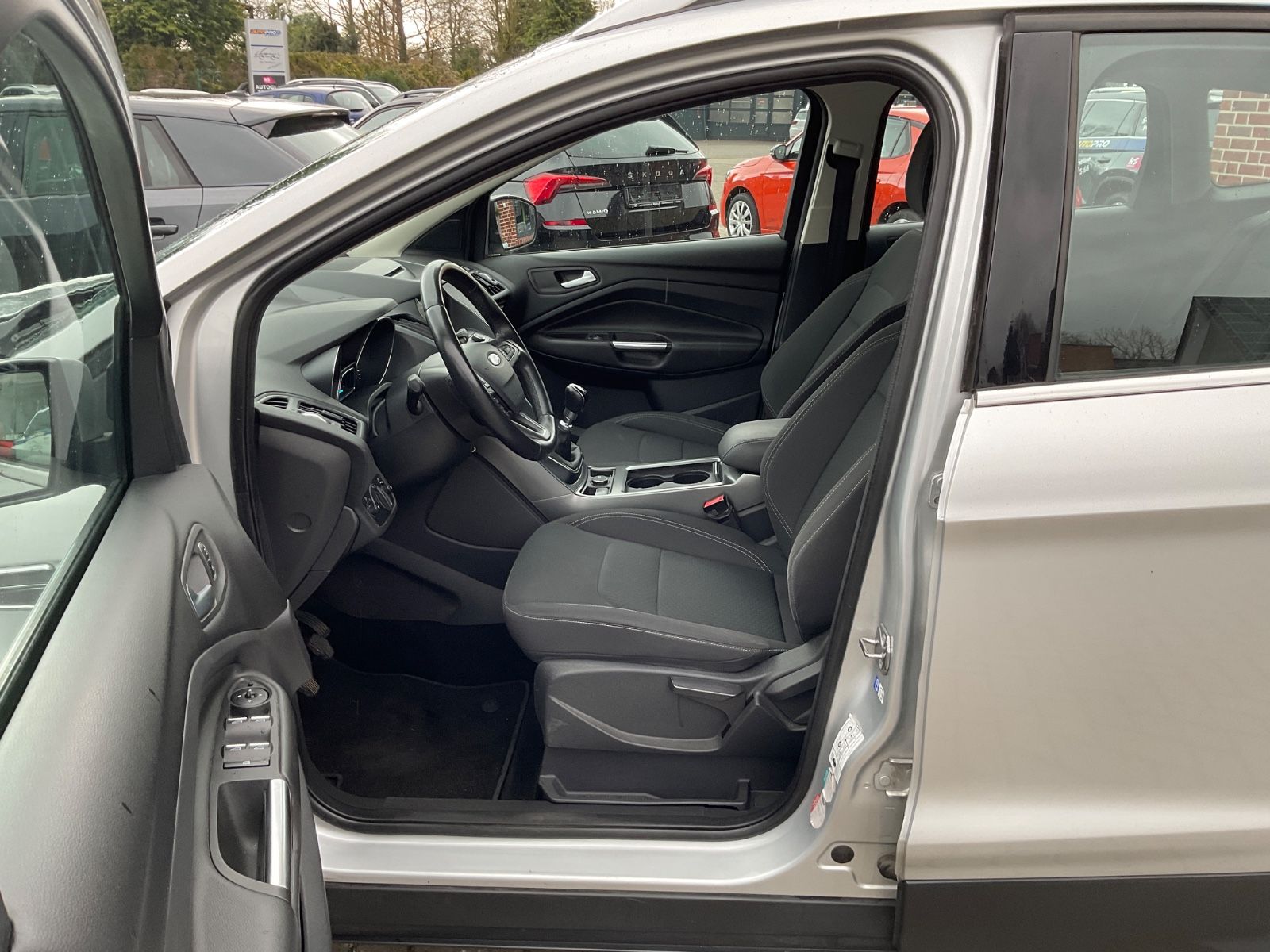 Fahrzeugabbildung Ford Kuga 1,5 TDCi 4x2 Trend,Navi,Telefon