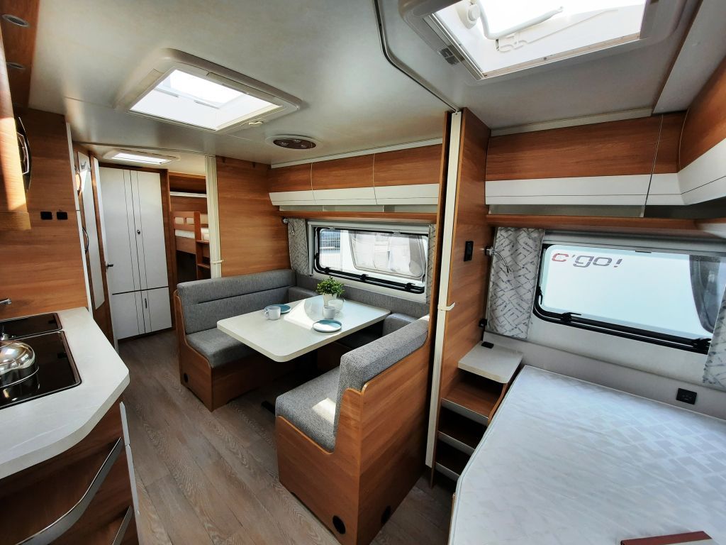 Fahrzeugabbildung Hobby De Luxe 545 KMF Autark/Mover/Combi 6/1. Hand