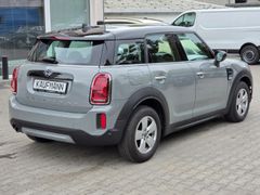 Fahrzeugabbildung Cooper Countryman Essential Trim