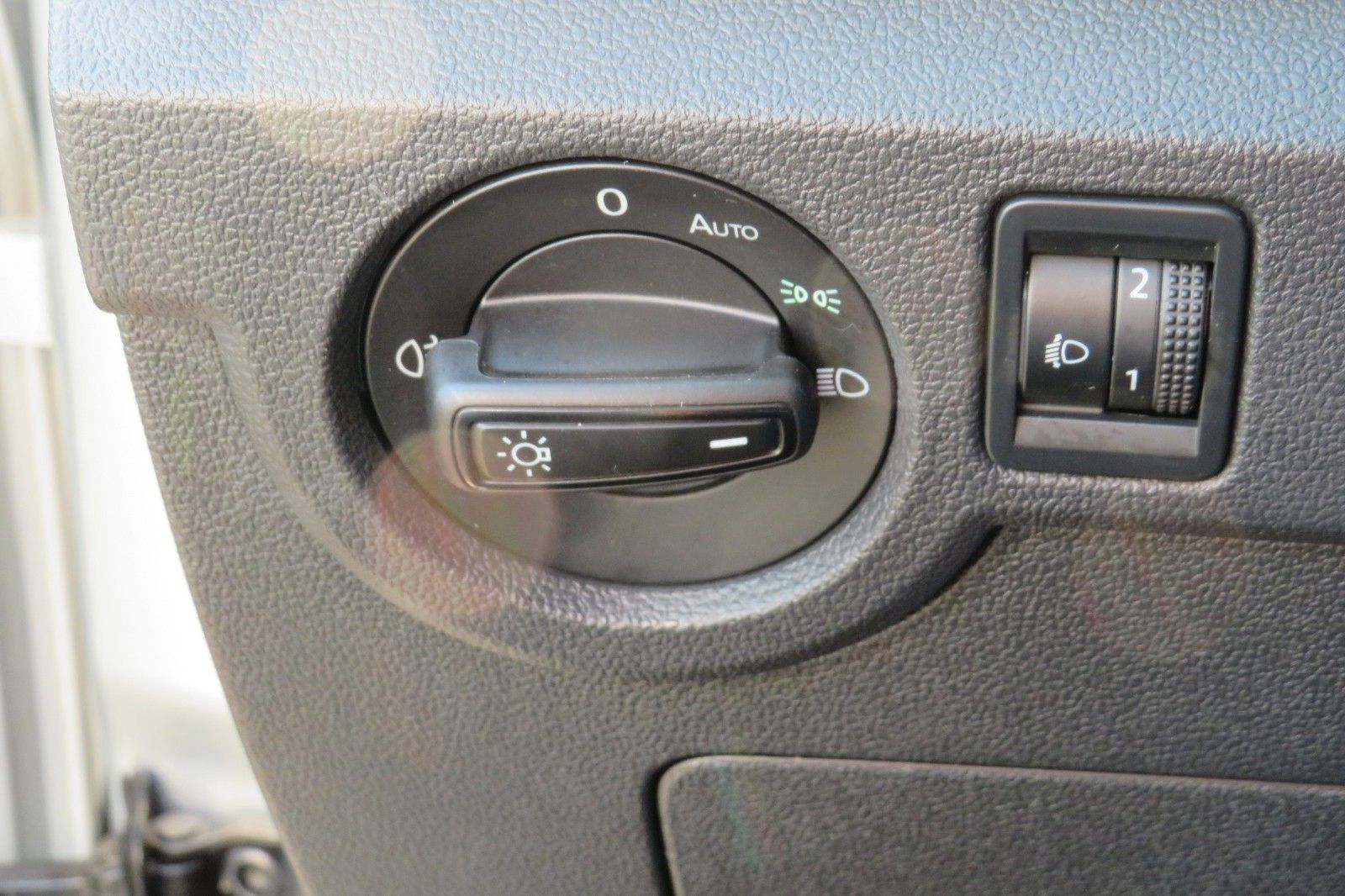 Fahrzeugabbildung Volkswagen T-Cross Active ACC NAVI APP GJ SITZH. PDC 1HD