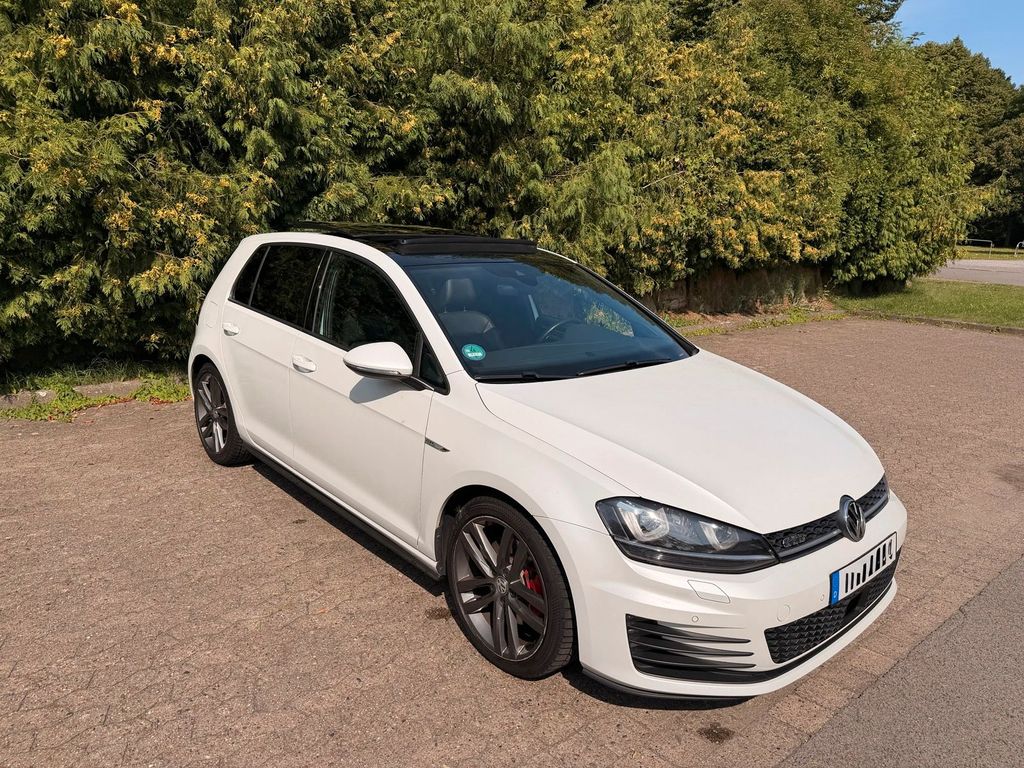 Image of Volkswagen Golf