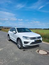 Volkswagen VW Touareg 7P R-Line Facelift - Volkswagen Touareg: 7