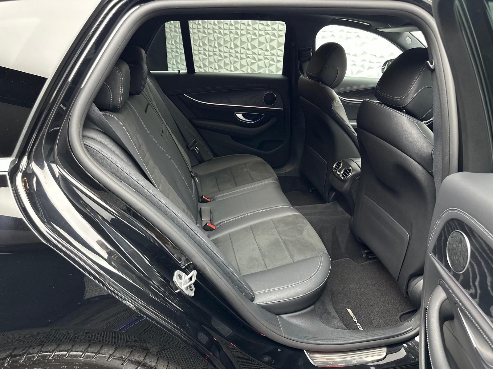 Fahrzeugabbildung Mercedes-Benz E 400d AMG/4MATIC/DISTRO/PANO/AHK/360°/MBUX/DAB+