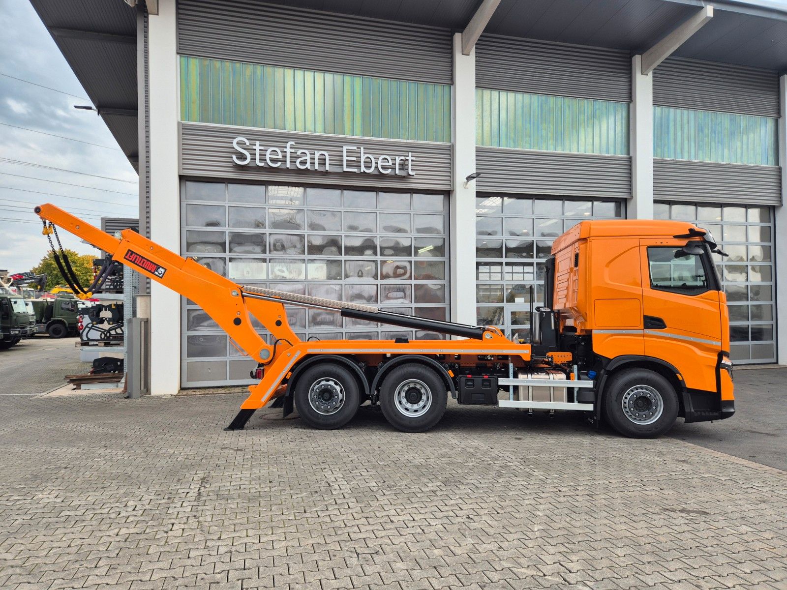 Fahrzeugabbildung Iveco AS280X58Y/ PS ON Hiab FTR18 Funk AHK Bett Cam