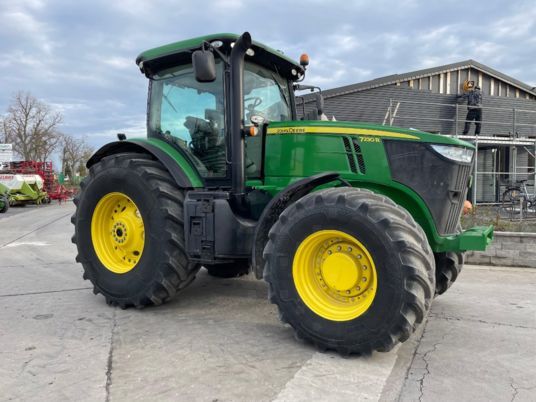 John Deere 7230 R