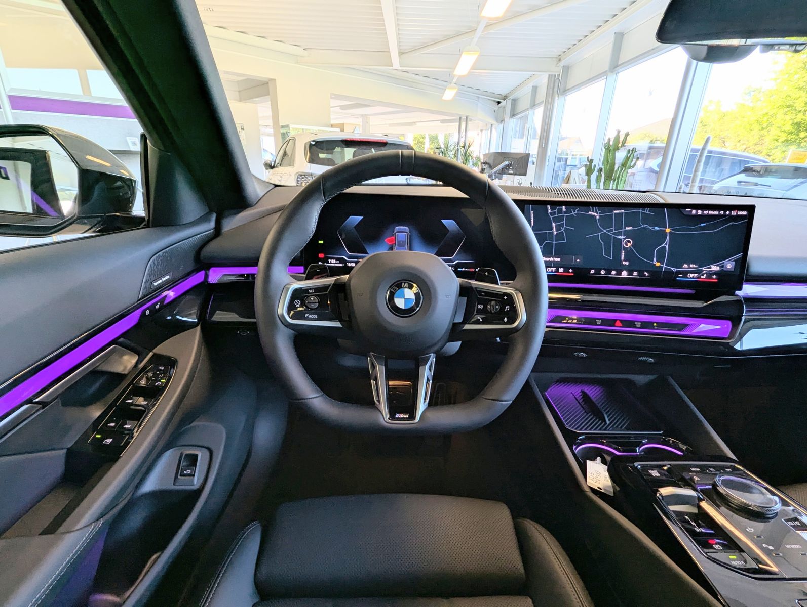 Fahrzeugabbildung BMW 540  d xD M-Sport PRO Pano Innov. Travel AHK 20"