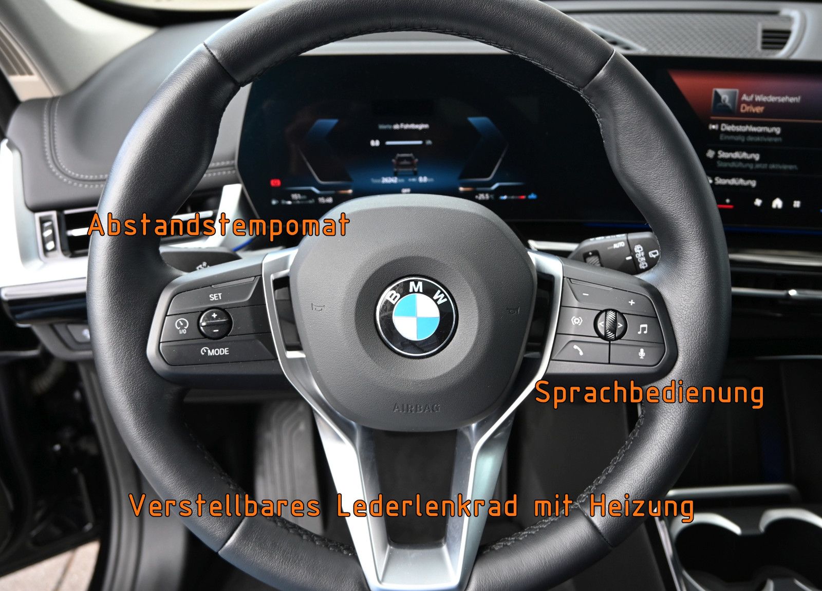 Fahrzeugabbildung BMW X1 xDr.23d xLine °ACC°AHK°HUD°H/K°MEMO°PANO°360°