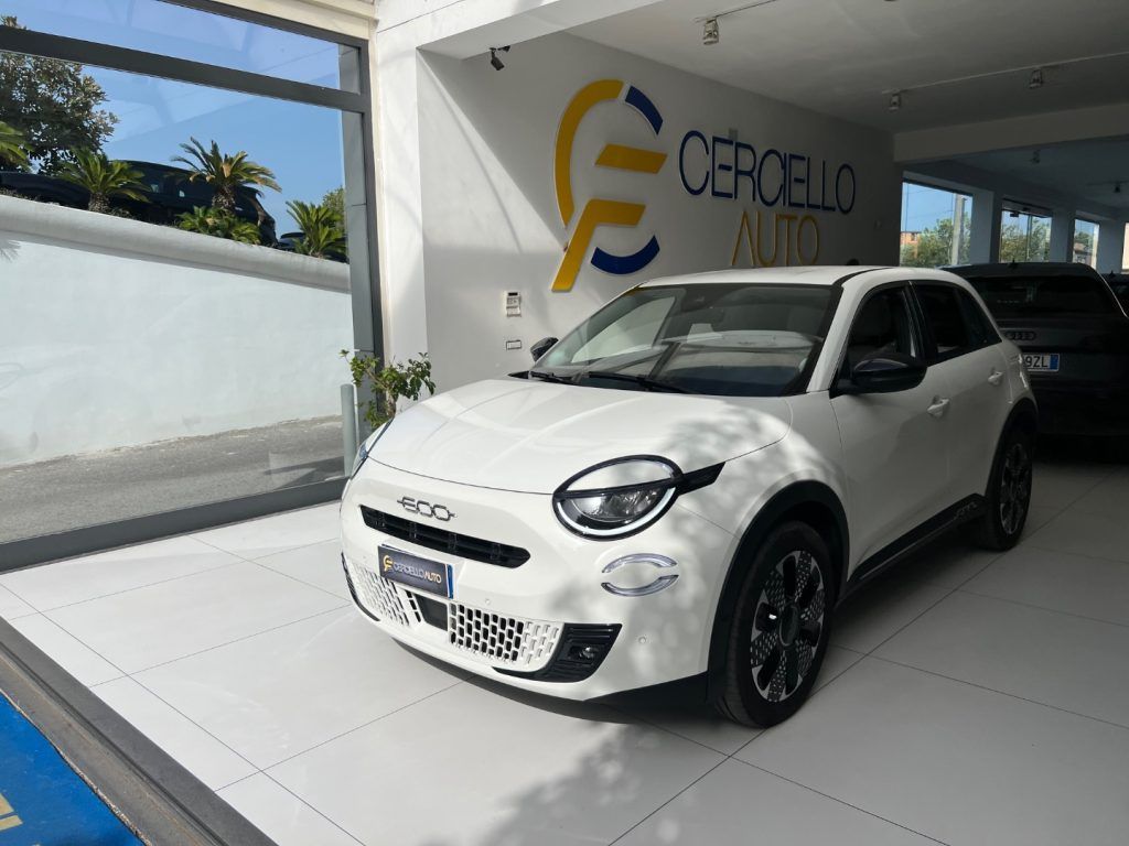 Fiat 600 Hybrid 110 CV DCT MHEV La Prima da€229, imagem 2