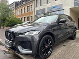 Jaguar F-PACE R-Dynamic SE AWD Facelift,VOLL - Jaguar F-Pace: Se