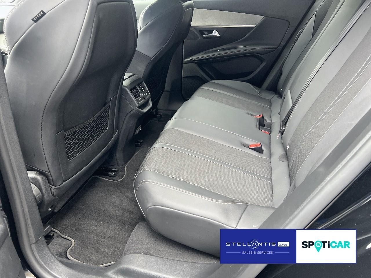 Peugeot 3008 1.2 PureTech 130 GT *Pano*AppleC*Shz*