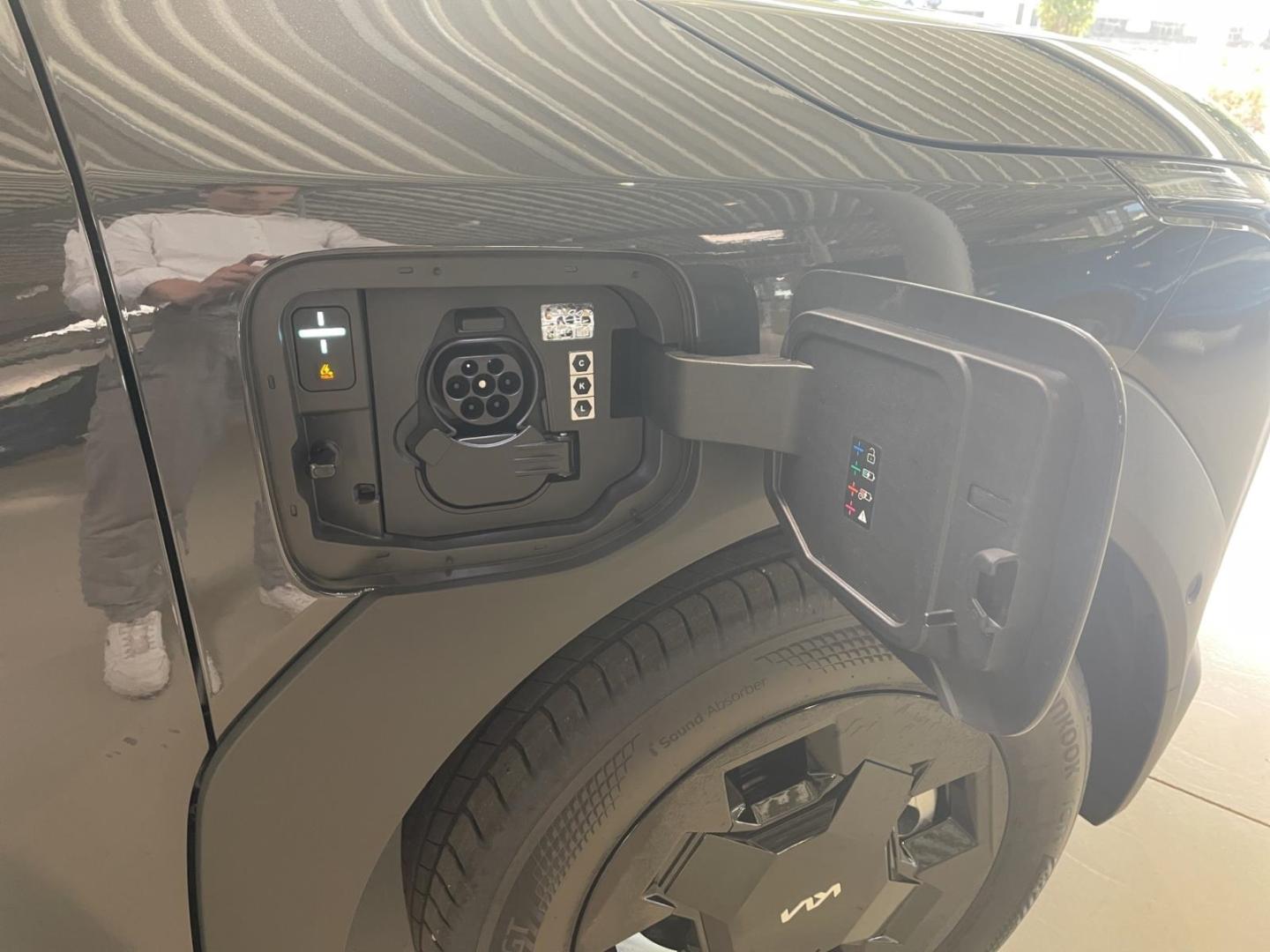 Kia EV2 61 kW Earth LED DAB SHZ LenkradHZG PDCv+h