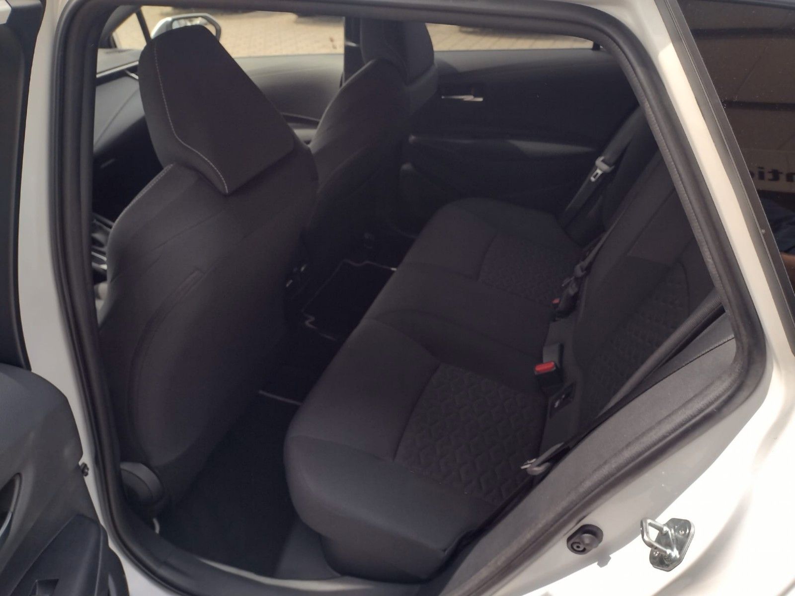 Toyota Corolla (05/2022, Hybrid (Benzin/Elektro))