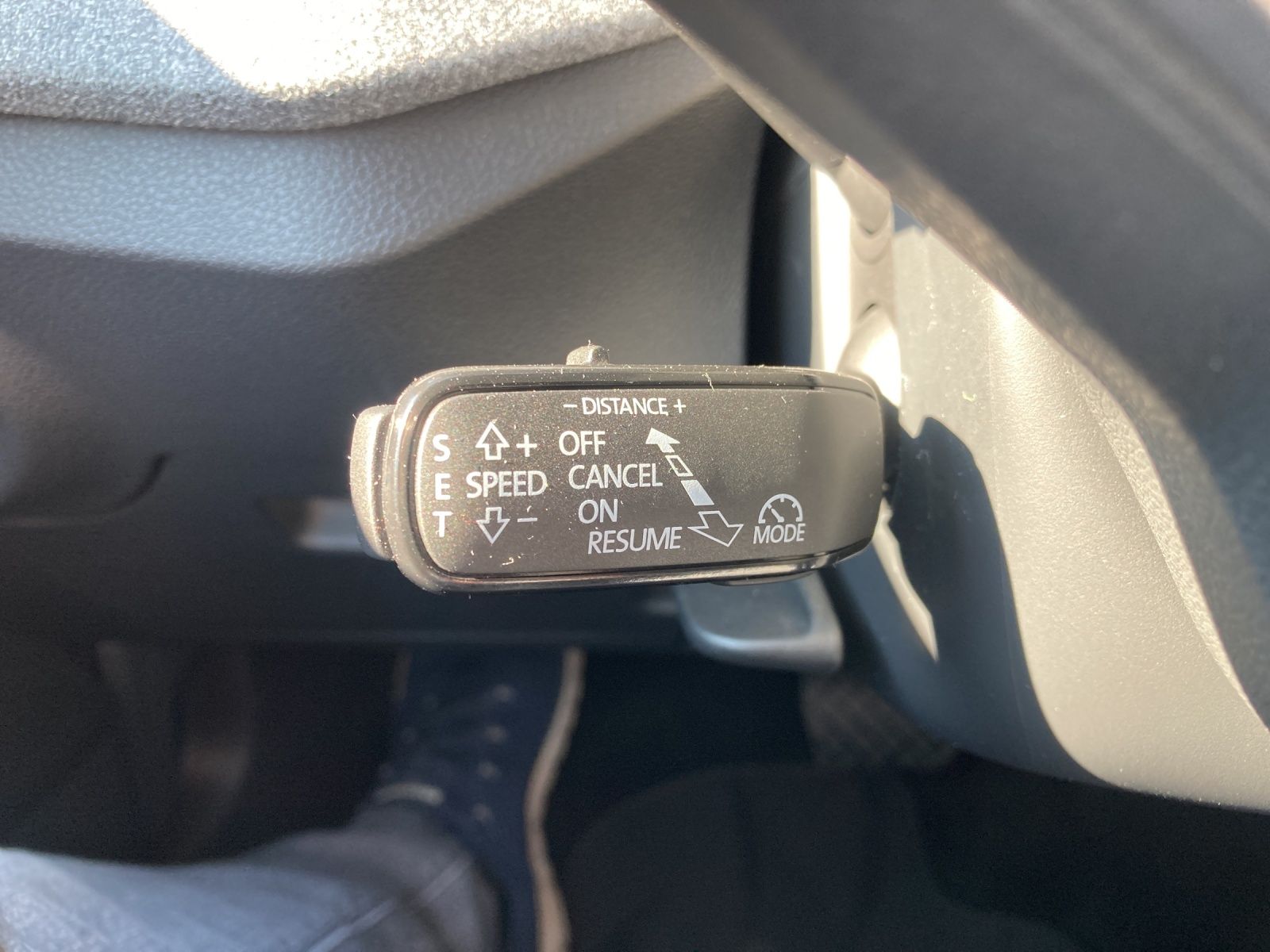 Fahrzeugabbildung SKODA Scala Tour DSG, Navi, Digital Cockpit