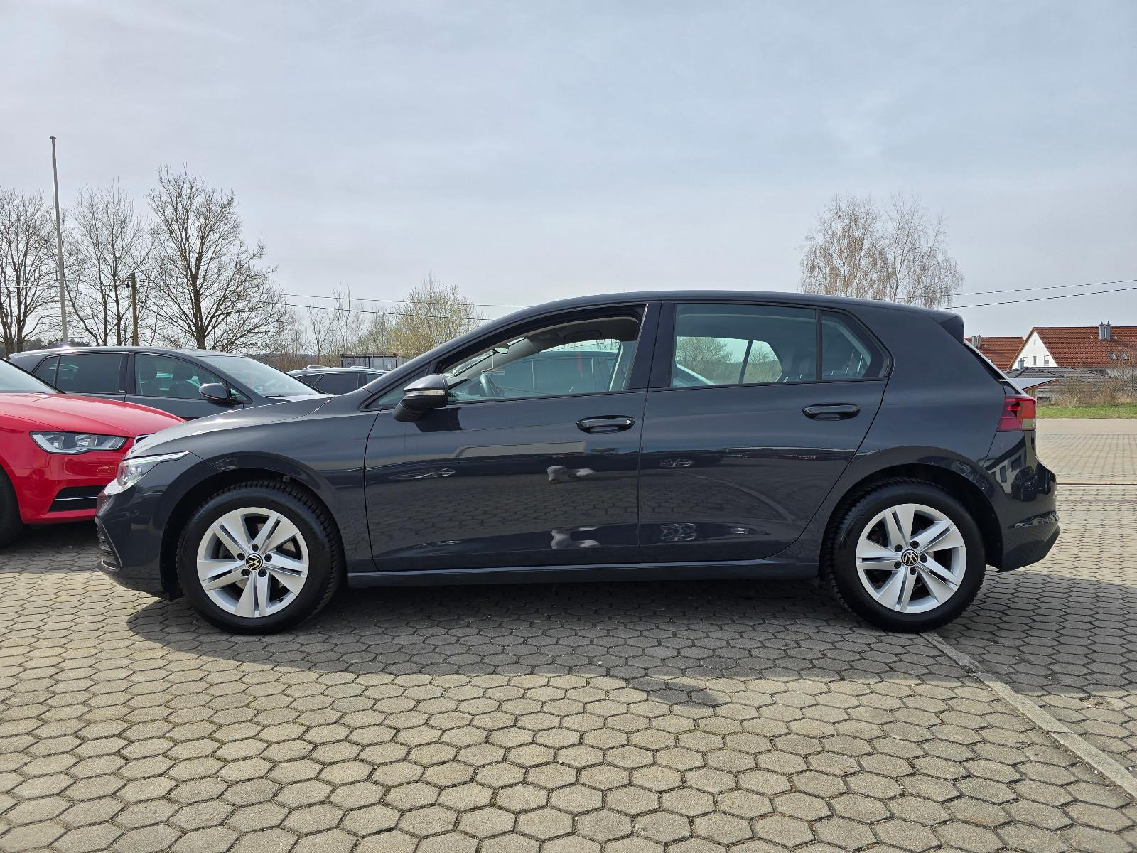 Volkswagen Golf VIII Lim. Life / TÜV NEU, миниатюра 2