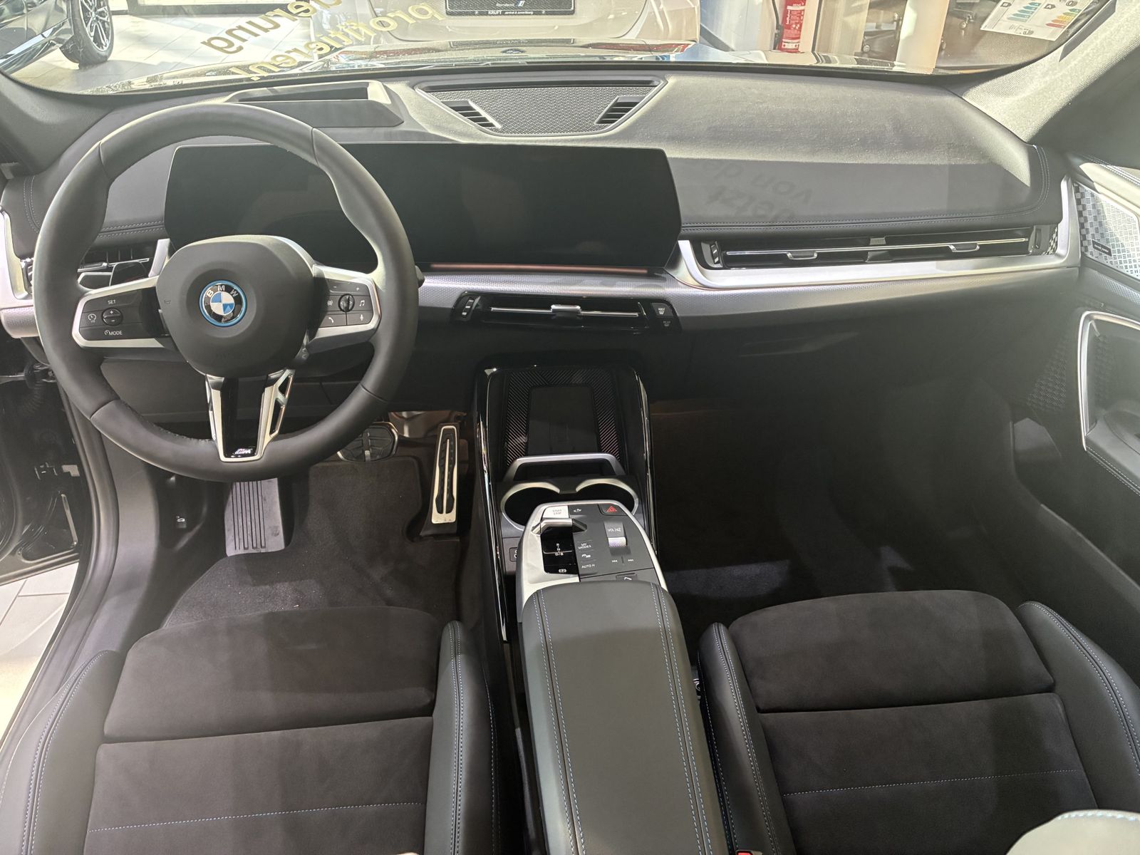 BMW iX1 - Bild 13