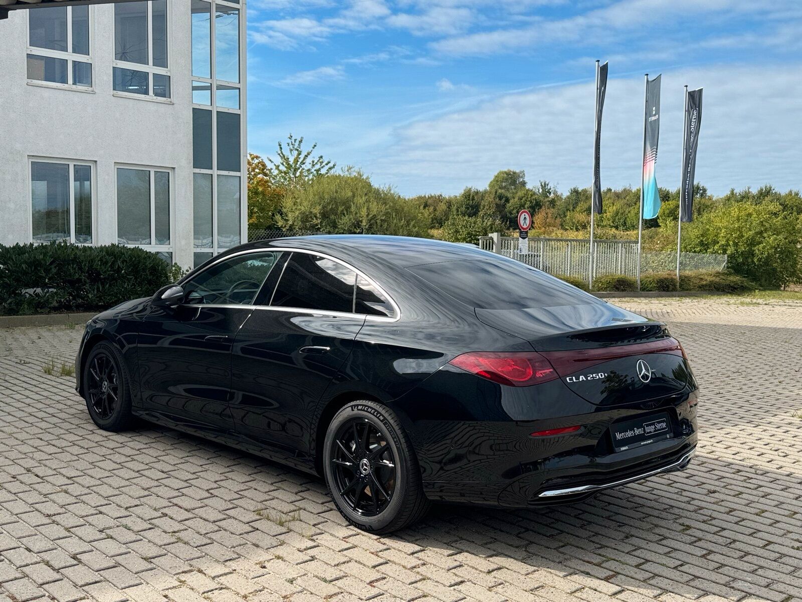 Mercedes-Benz CLA 250 EQ Progressive Distronic 360Cam AHK LED foto 6
