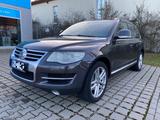 Volkswagen Touareg V6 TDI*LUFT*AHK*Bi-XENON*NAVI*LEDER*TEMP - Volkswagen Touareg aus 2009: TDI