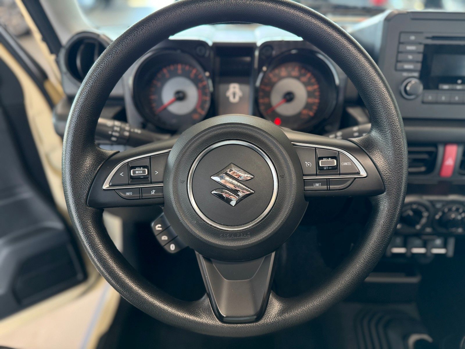 Fahrzeugabbildung Suzuki Jimny 1.5 Comfort AllGrip NFZ Klima Sitzheizung