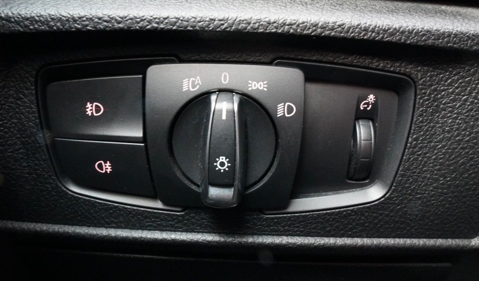 Fahrzeugabbildung BMW 120d M-Paket *Harman/Kardon*Shz*Bi-Xenon*