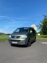Volkswagen T5 Multivan 1,9 TDi, Softcamping - Volkswagen T5 Multivan mit Diesel-Antrieb: Kleinbus, 1.9