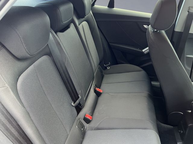 Q2 30 TDI advanced 85kW, AHK, SHZ