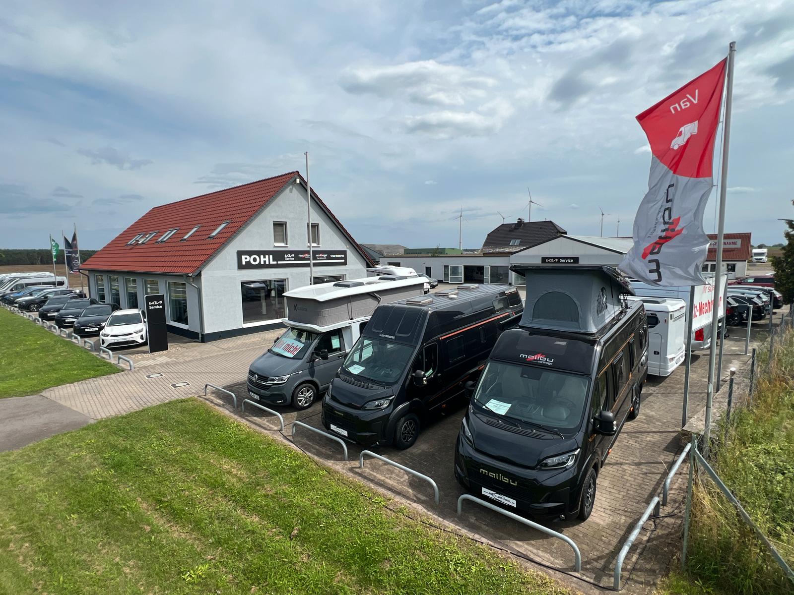 showroom-image-top