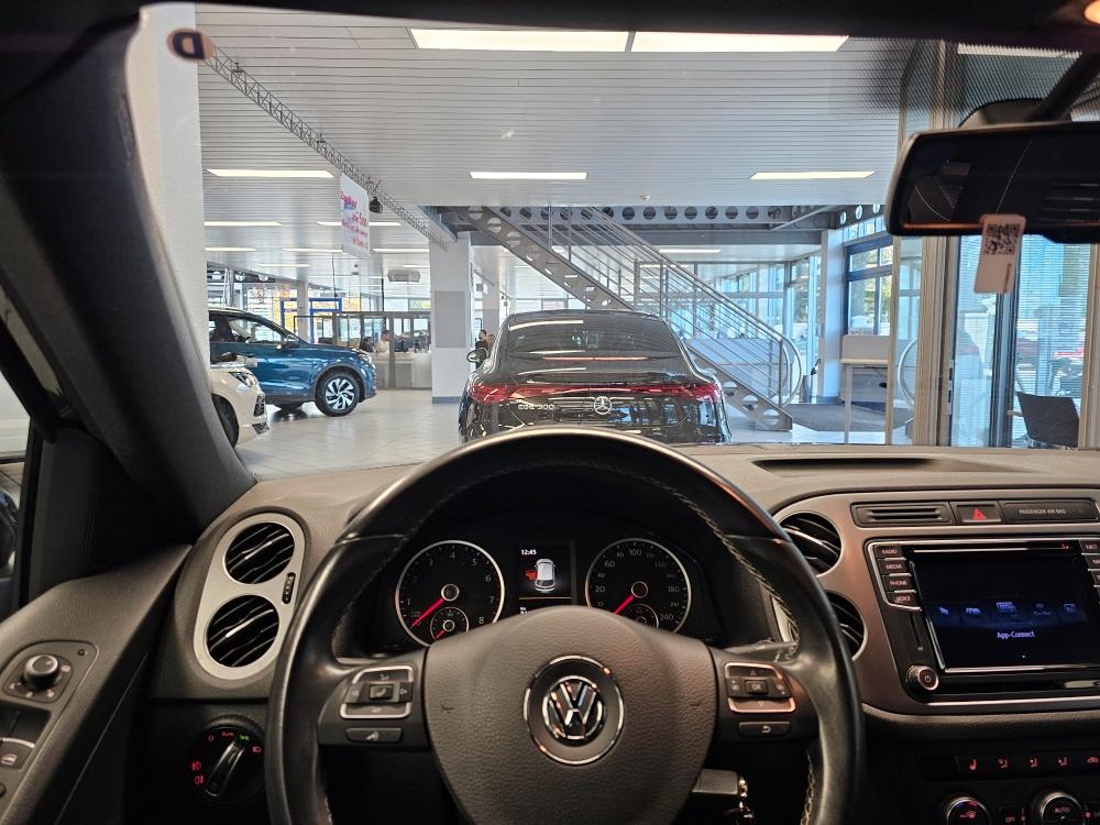 Volkswagen Tiguan Lounge Kamera,APP Connect,Winterräder,PDC