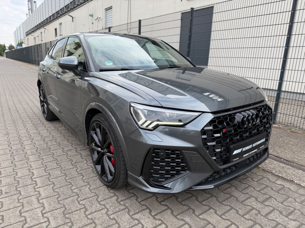 Image of Audi RSQ3