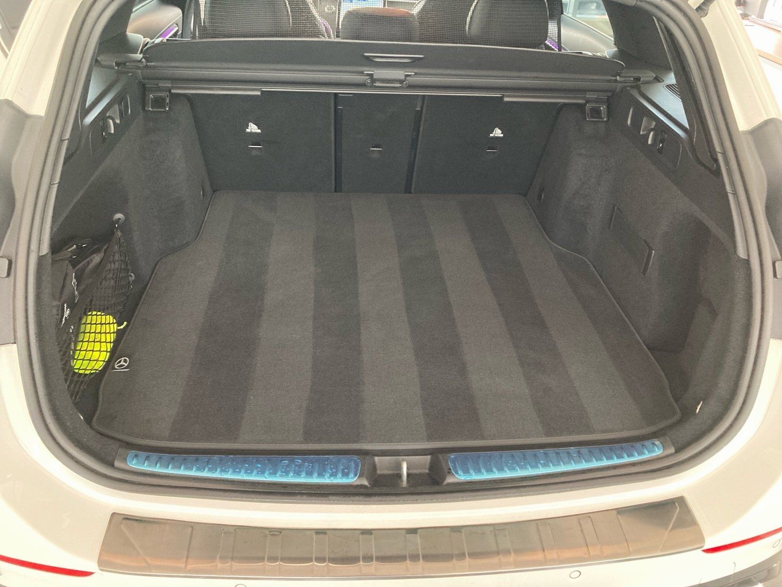 Fahrzeugabbildung Mercedes-Benz C 200 T AMG*Night*AHK*DIGITAL*Memory*Totwink*Kam