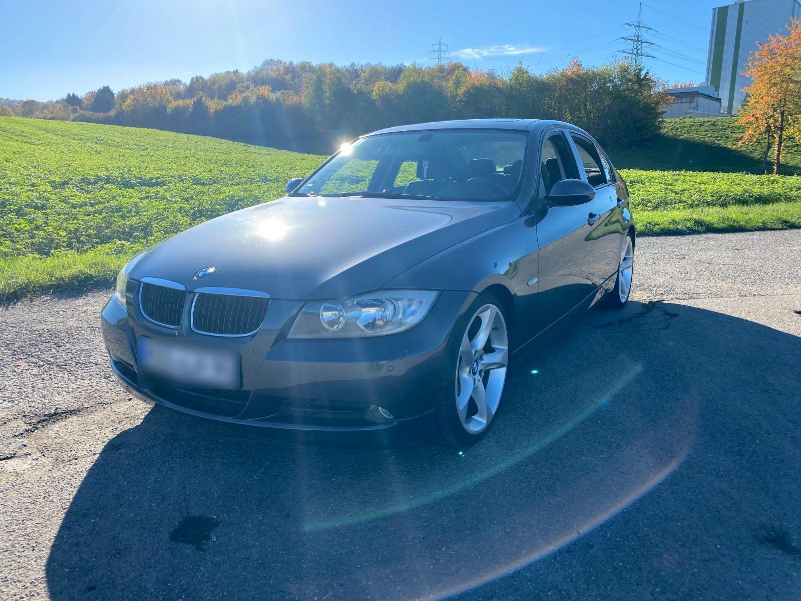 BMW 320