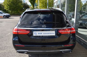 Mercedes E 200 - 7