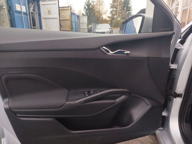 Fahrzeugabbildung SKODA Fabia Essence TS70/1.0 M5F