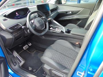 Bild 8 Peugeot 2008 e- GT