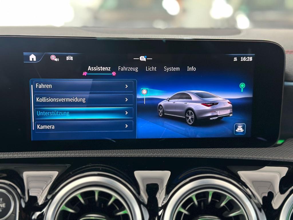 Mercedes-Benz CLA 200