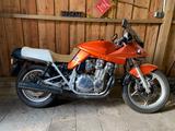 Suzuki Katana 1100 - SUZUKI KATANA 1100
