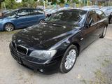 BMW 750i A - BMW 750 aus 2006: 750i