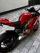 Ducati Panigale V4 S - Offers