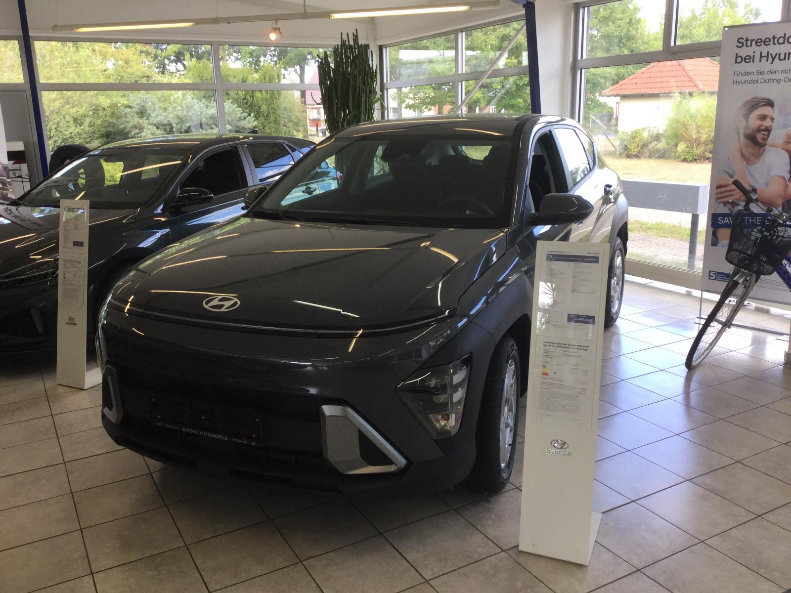 Hyundai Kona Select 2WD
