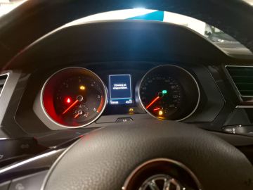 Volkswagen Tiguan - 12