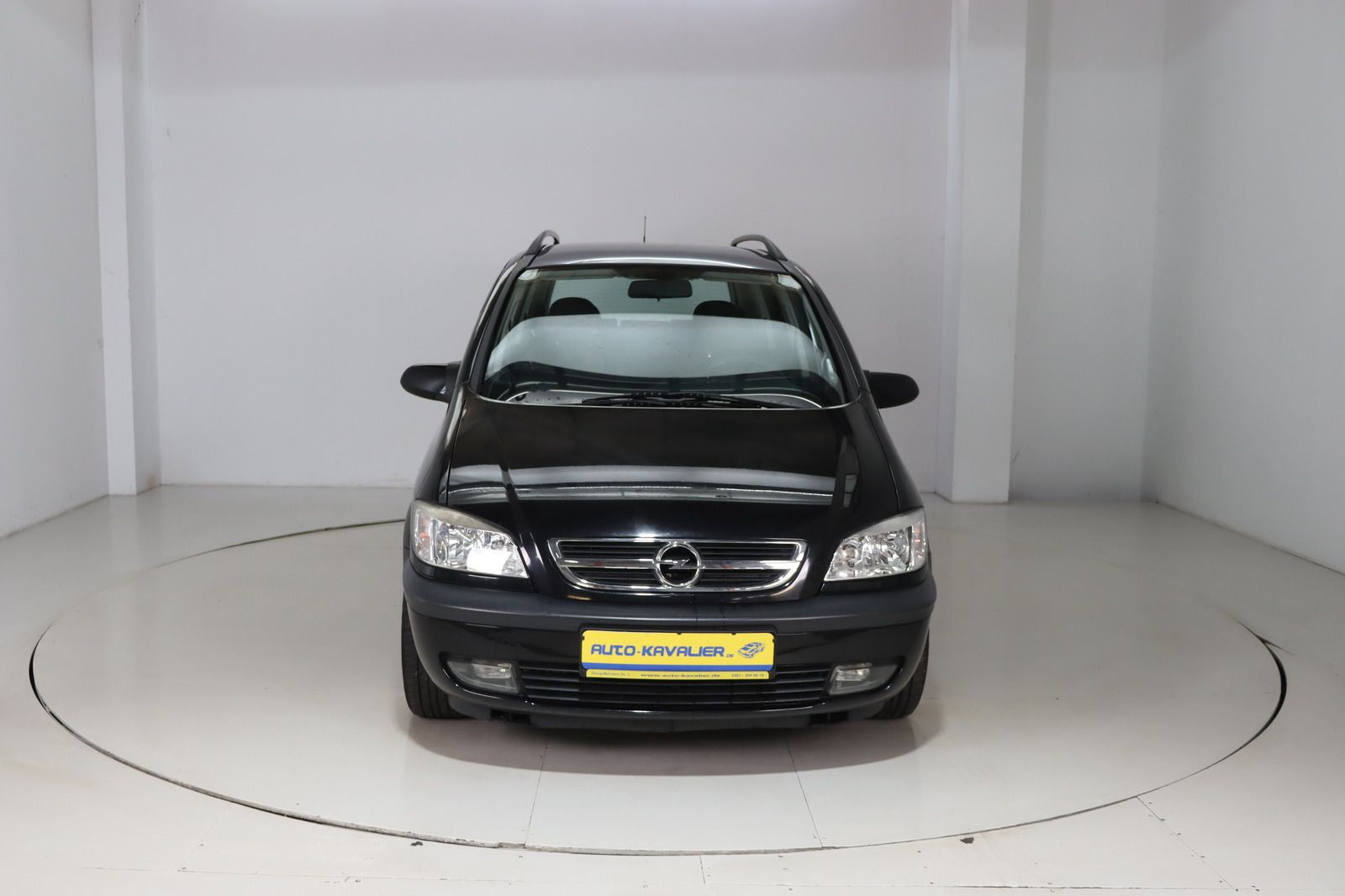 Fahrzeugabbildung Opel Zafira A 1.8i 7 Sitze * HU/AU 03.27 * AHK