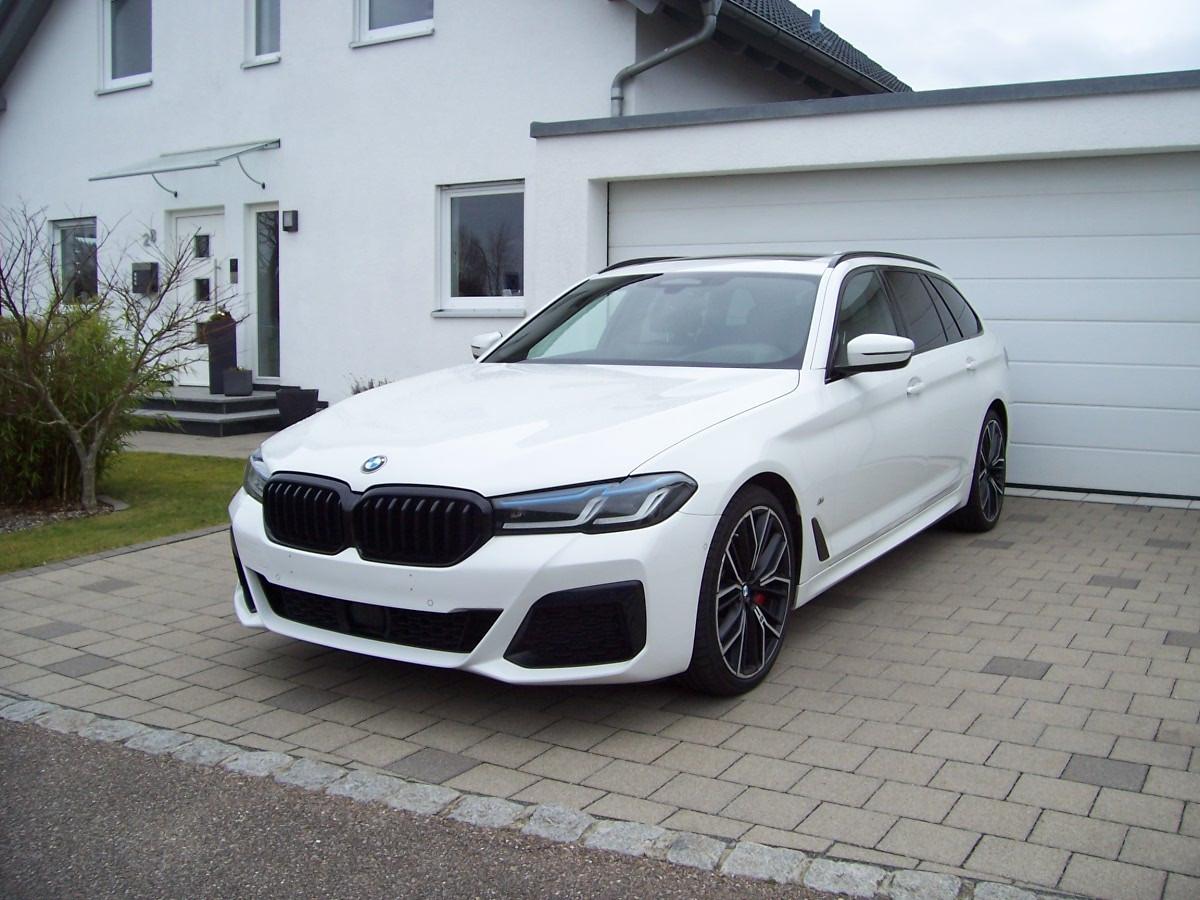 BMW 530d M SPORTPAKET PRO Massage/Pano/3xDVD/Laser